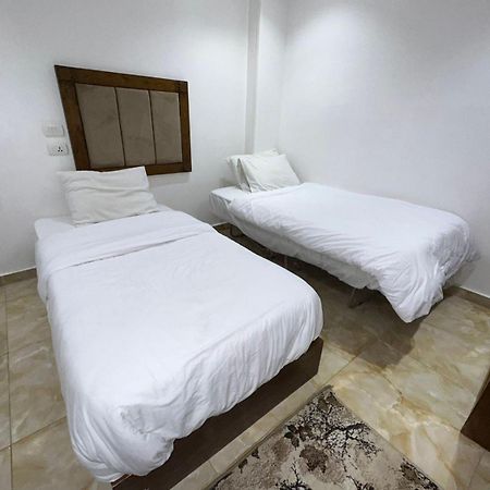Kafret el-Gabal Full Pyramids View Apartment With Balcony For 8 P מראה חיצוני תמונה